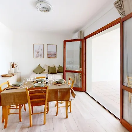 Costa Rossa View Sunset Tatil Evi